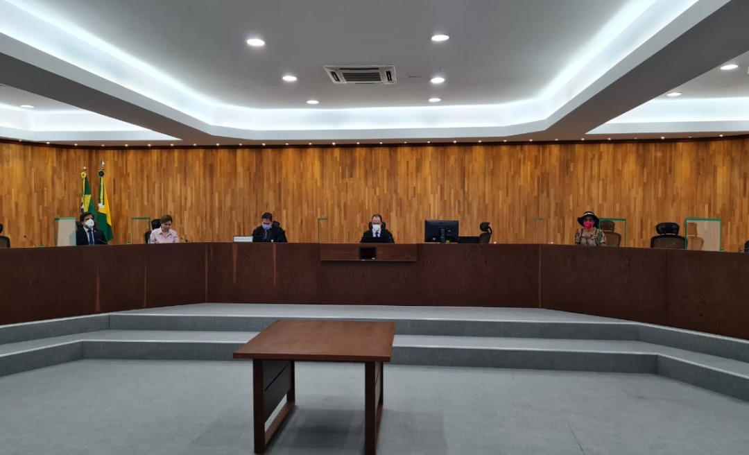 Governo do Acre apresenta proposta a professores e definição sobre o fim da greve da Educação deve ocorrer dia 17 